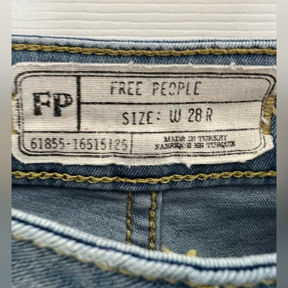 Free People Bell Bottom Denim Jeans Raw Hem Sz 28 - Picture 7 of 9